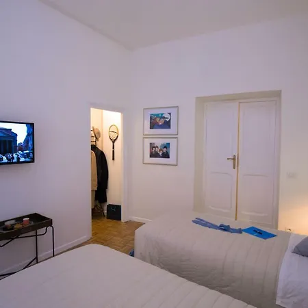 Your Secret Pantheon アパート *